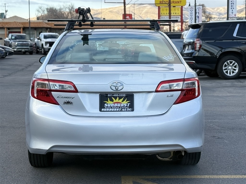 Toyota Camry 4dr Sdn I4 Auto XLE (Natl) 2013