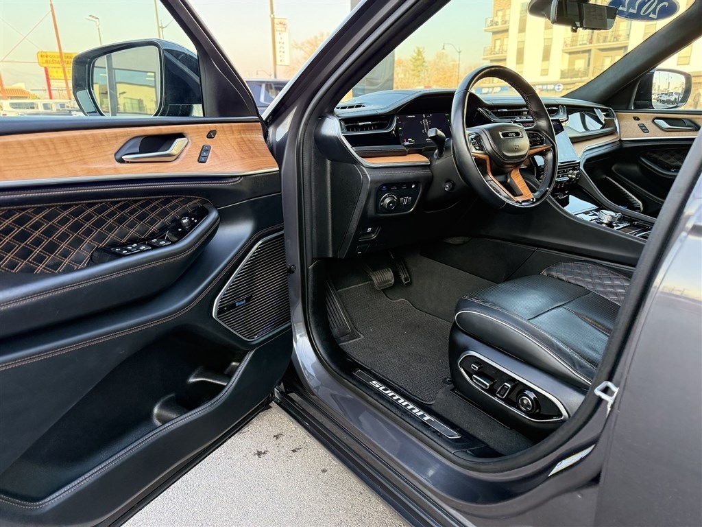 Jeep Grand Cherokee 4xe Summit Reserve 4x4 2022