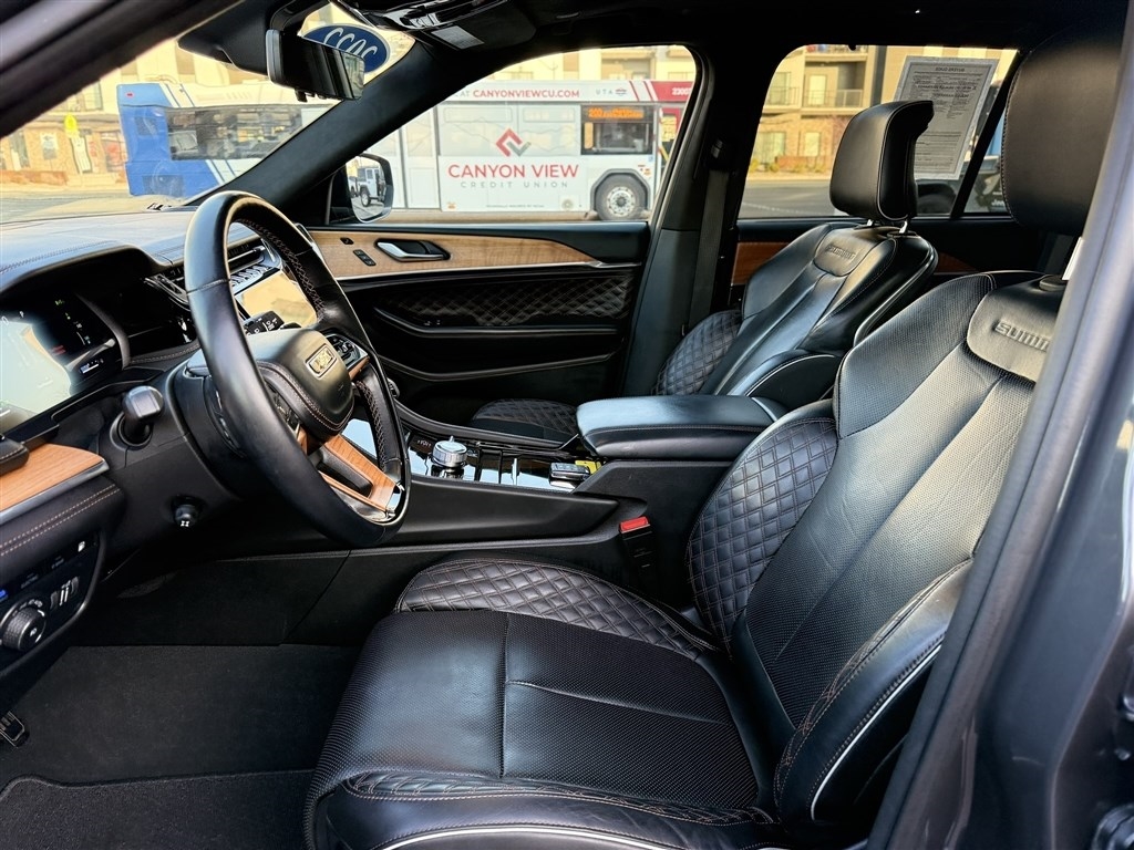 Jeep Grand Cherokee 4xe Summit Reserve 4x4 2022