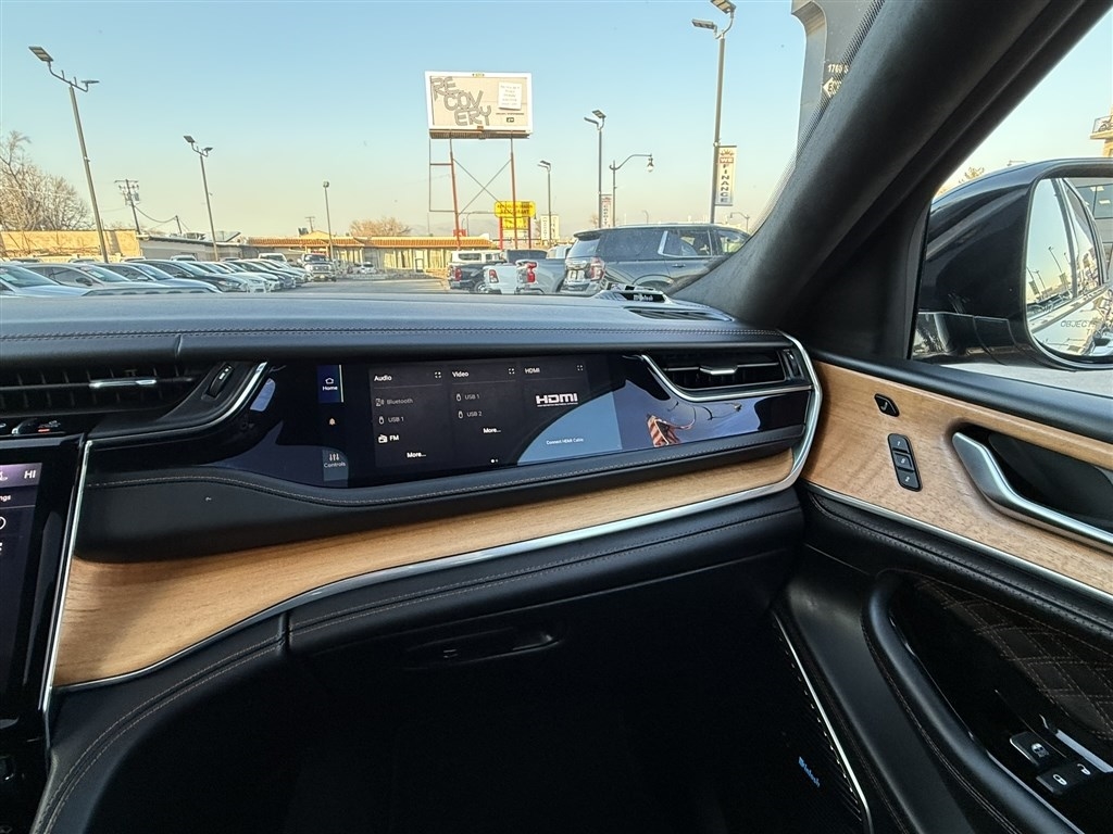 Jeep Grand Cherokee 4xe Summit Reserve 4x4 2022