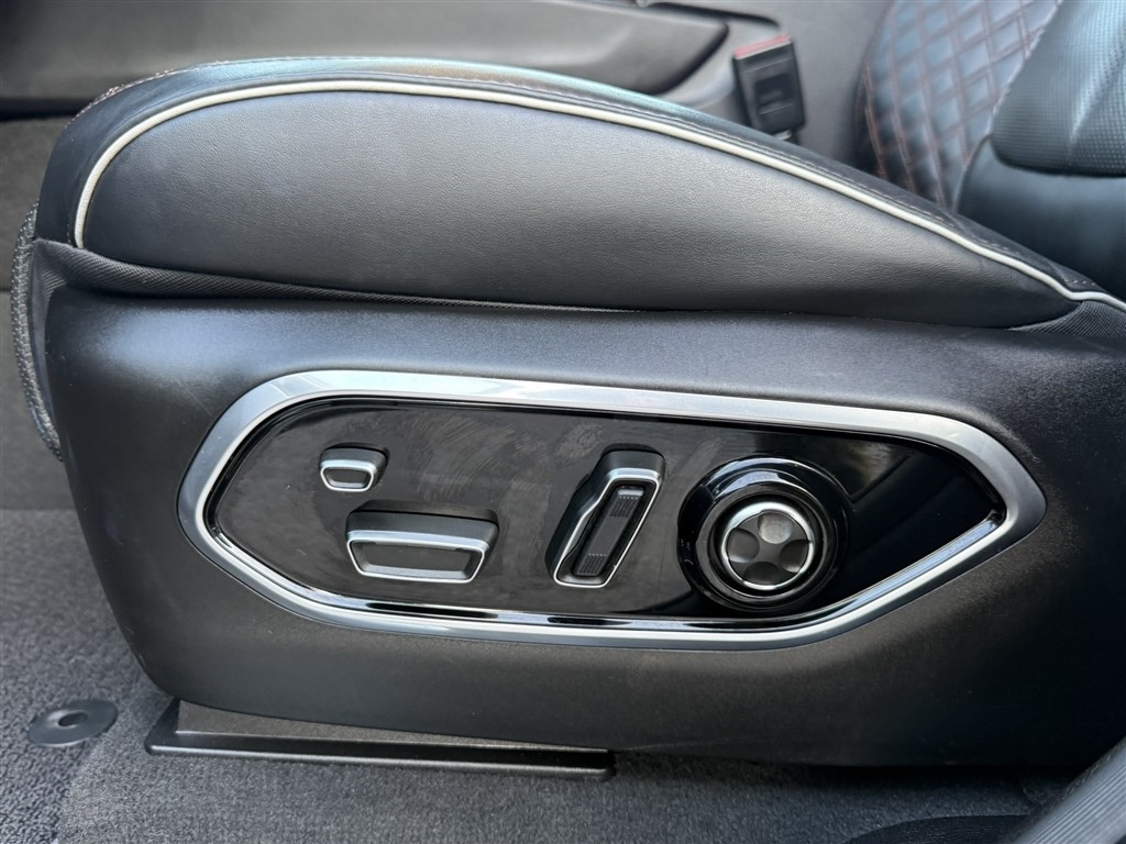 Jeep Grand Cherokee 4xe Summit Reserve 4x4 2022