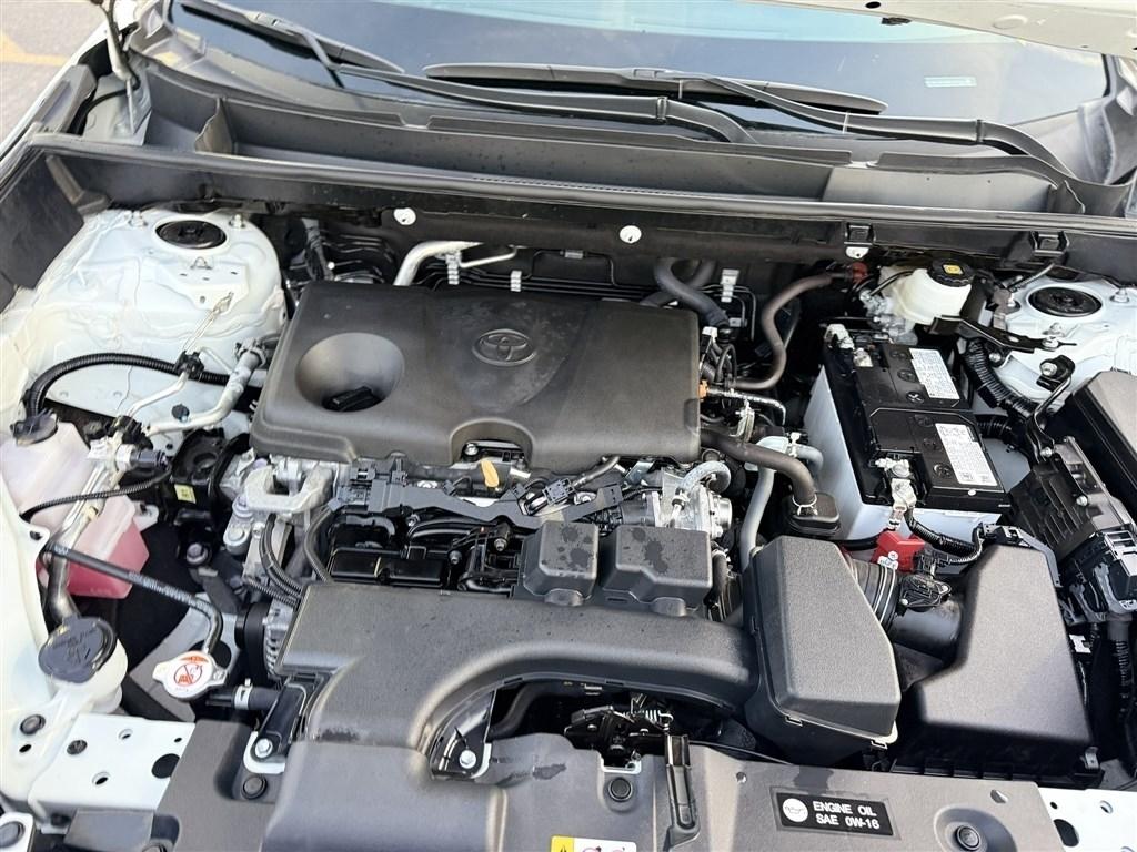 Toyota RAV4 LE AWD 2024
