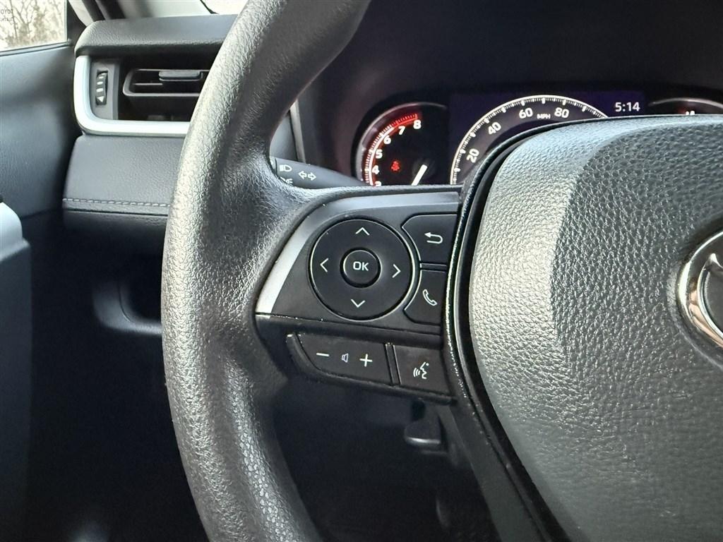 Toyota RAV4 LE AWD 2024