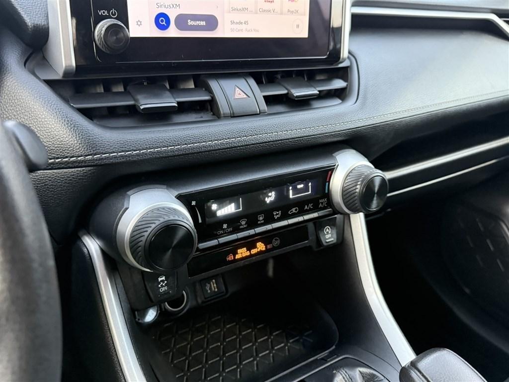 Toyota RAV4 LE AWD 2024