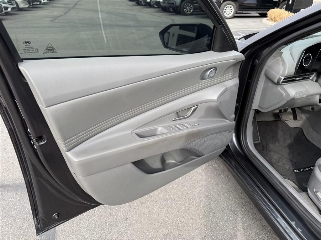 Hyundai Elantra SEL IVT 2022