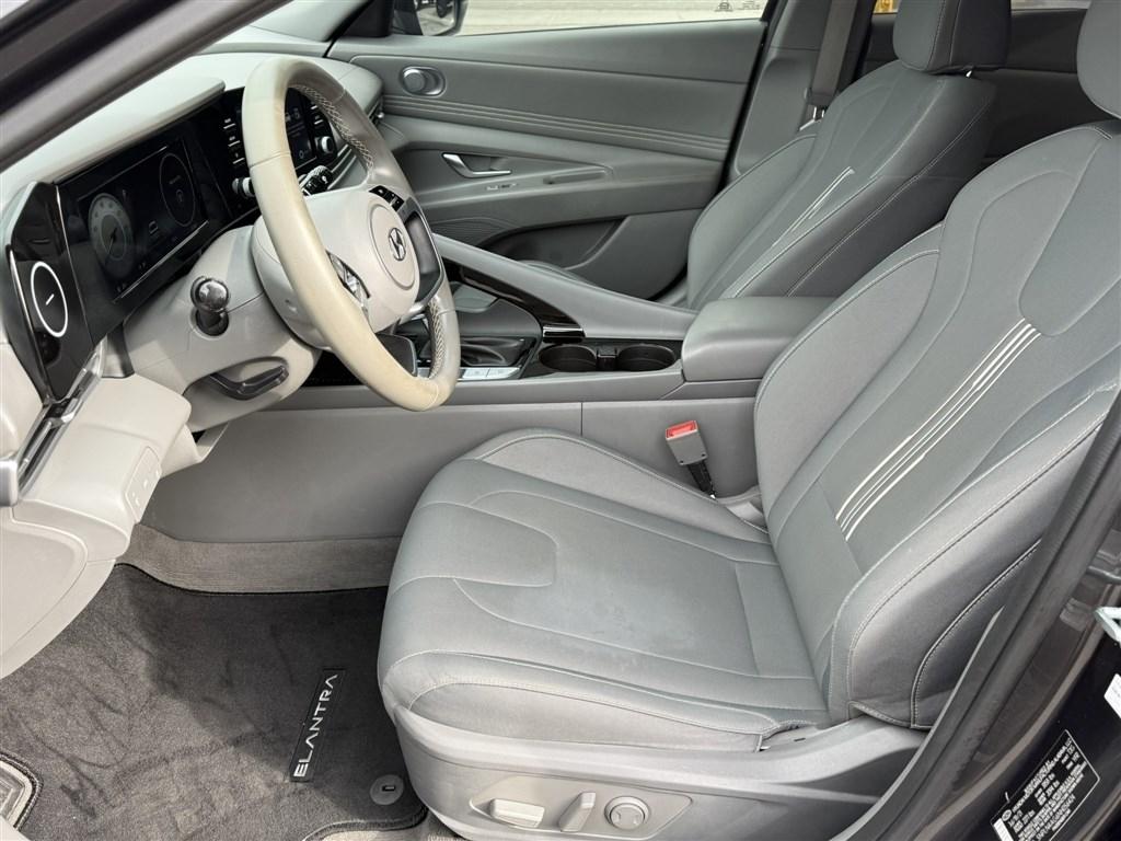 Hyundai Elantra SEL IVT 2022