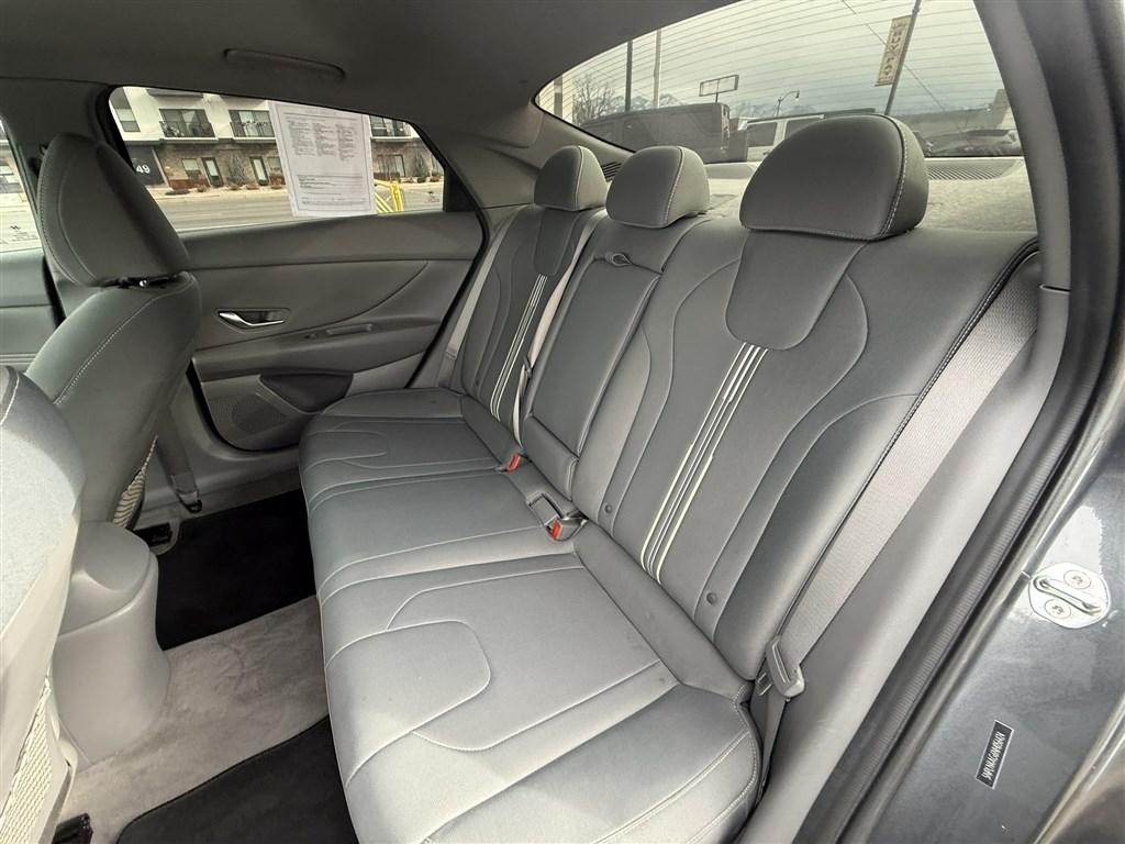 Hyundai Elantra SEL IVT 2022