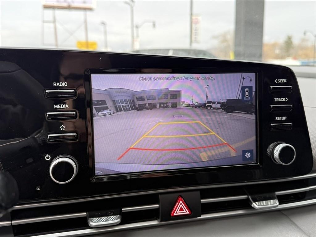 Hyundai Elantra SEL IVT 2022