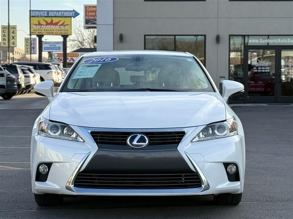 Lexus CT 200h Hybrid 2016