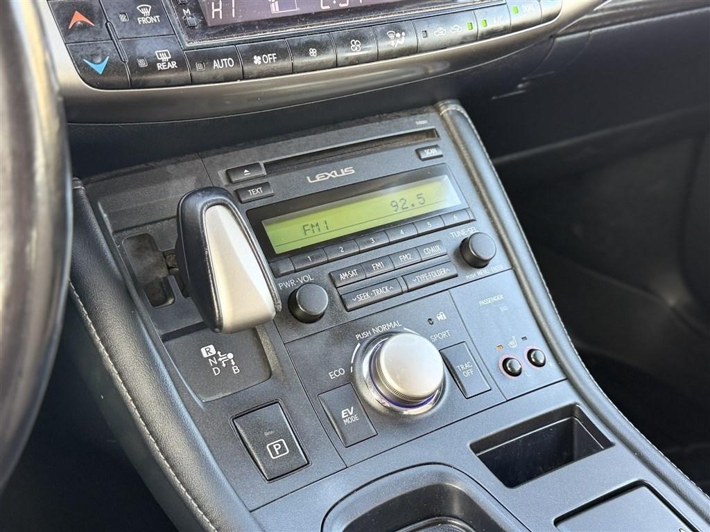 Lexus CT 200h Hybrid 2016