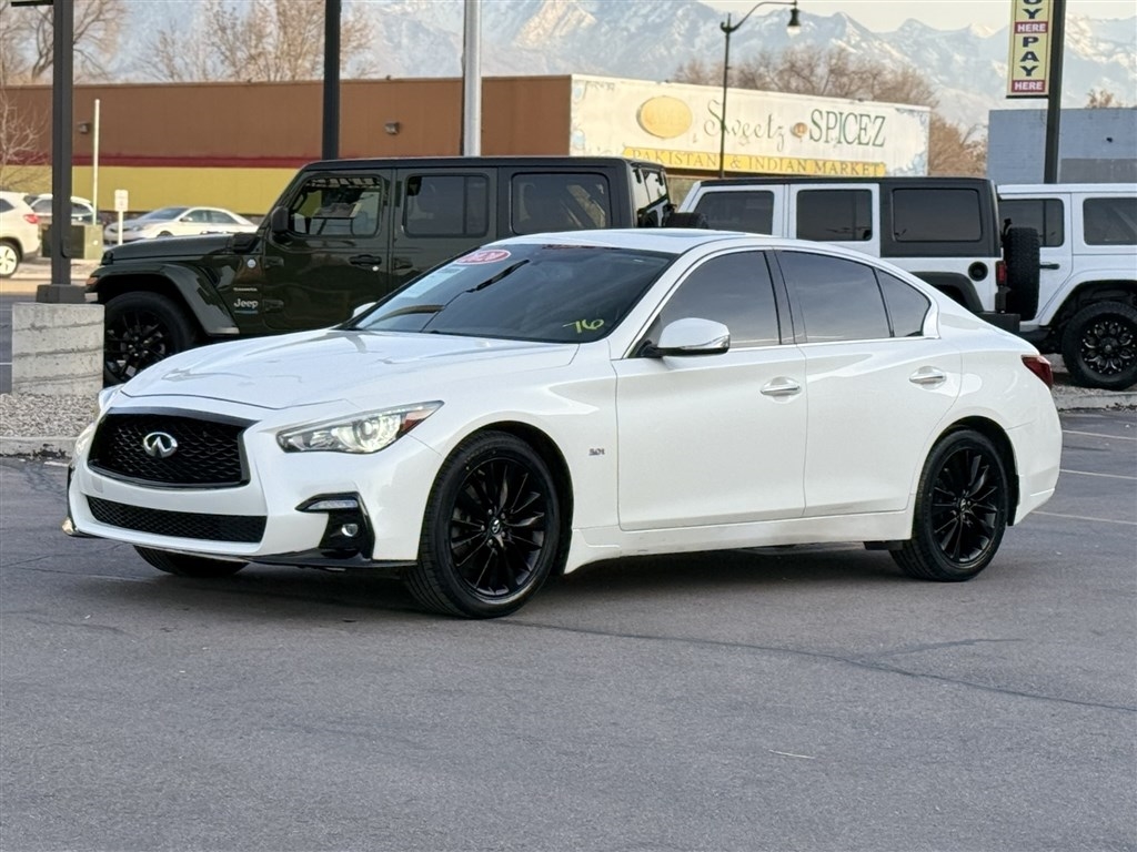 Infiniti Q50 3.0t LUXE AWD 2020