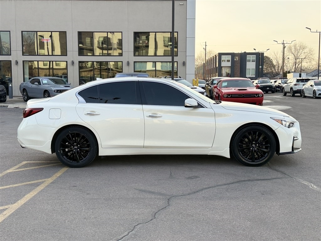 Infiniti Q50 3.0t LUXE AWD 2020