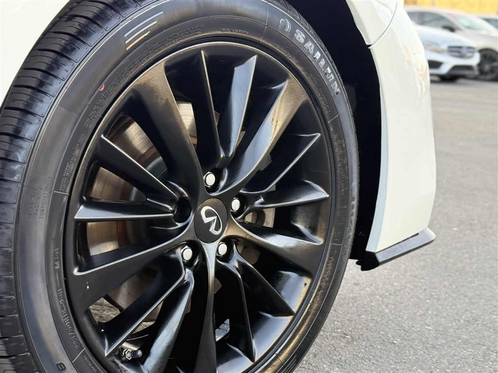 Infiniti Q50 3.0t LUXE AWD 2020