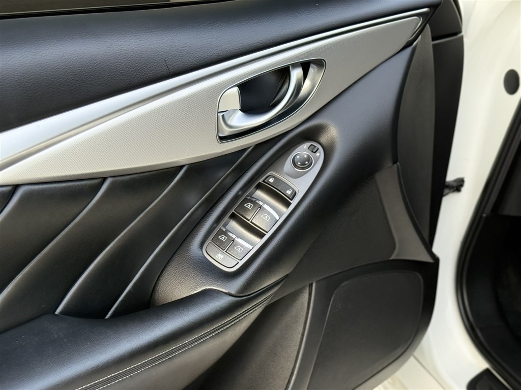 Infiniti Q50 3.0t LUXE AWD 2020