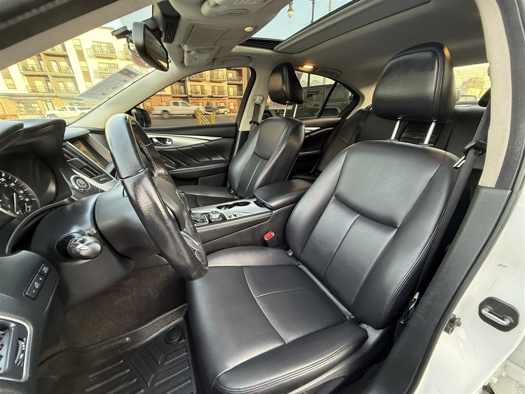 Infiniti Q50 3.0t LUXE AWD 2020