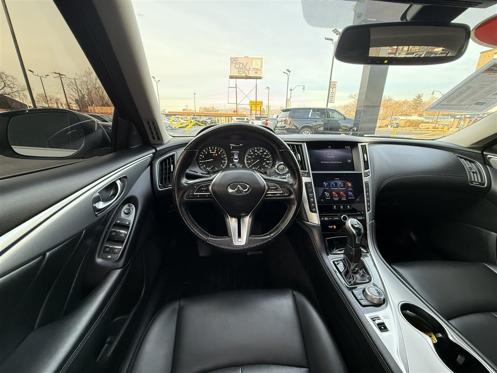 Infiniti Q50 3.0t LUXE AWD 2020