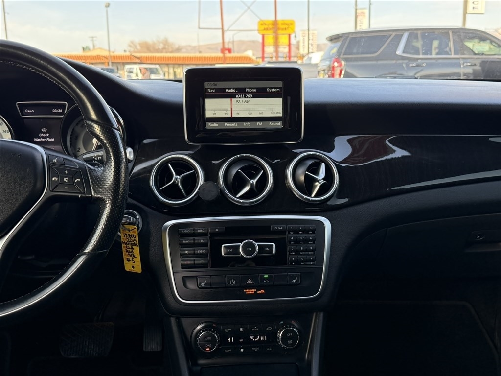 Mercedes-Benz CLA-Class 4dr Sdn CLA 250 FWD 2014