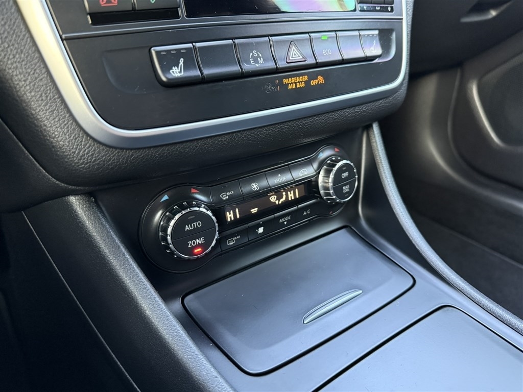 Mercedes-Benz CLA-Class 4dr Sdn CLA 250 FWD 2014