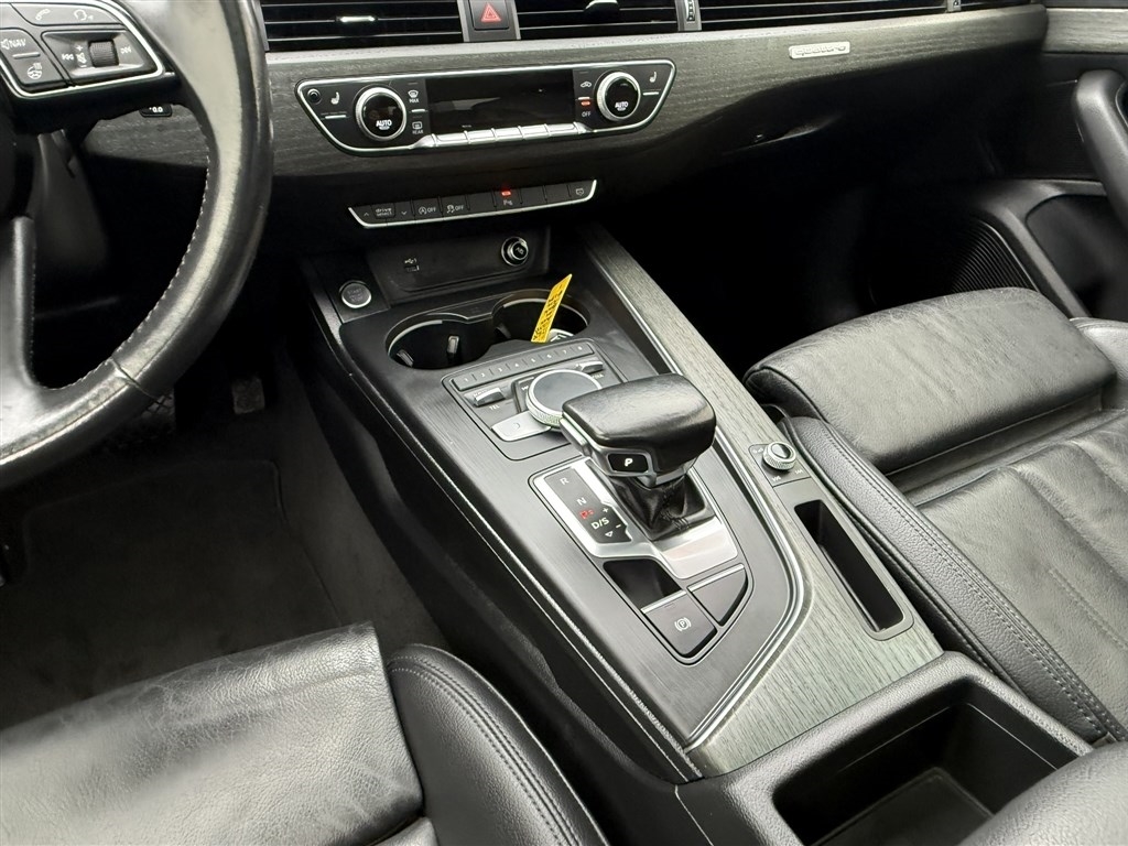 Audi A4 2.0 TFSI Tech Premium Plus S Tronic quattro AWD 2018