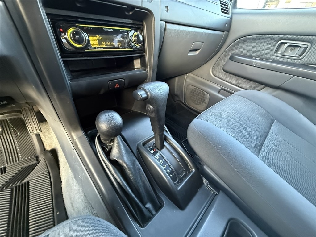 Nissan Frontier 4WD XE Crew Cab V6 Auto LB 2002