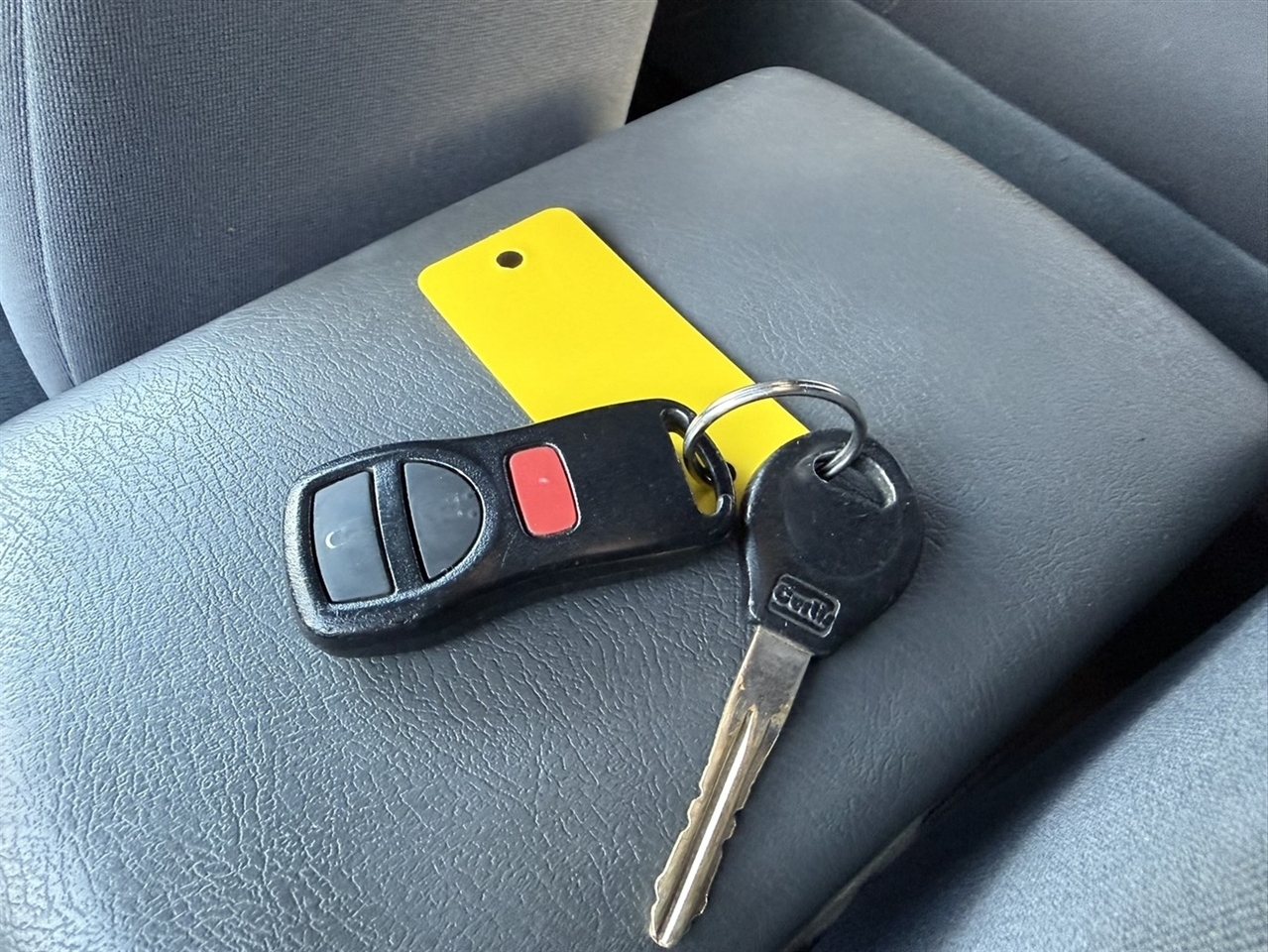 Nissan Frontier 4WD XE Crew Cab V6 Auto LB 2002