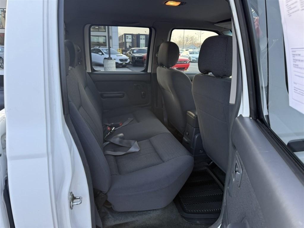 Nissan Frontier 4WD XE Crew Cab V6 Auto LB 2002