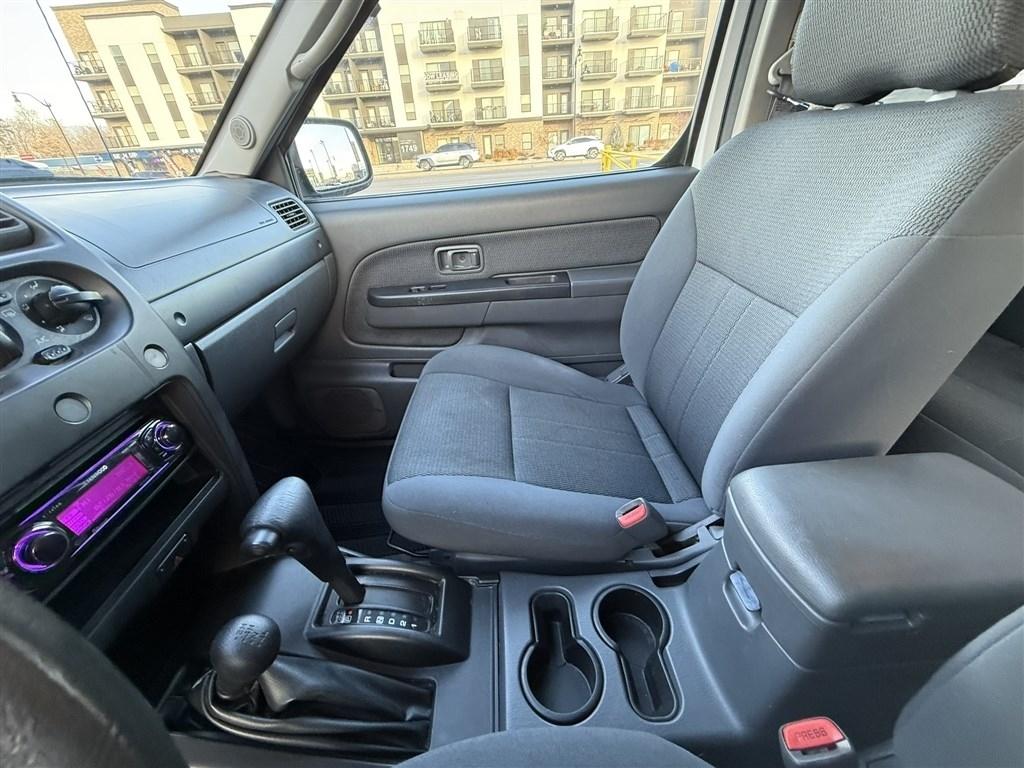 Nissan Frontier 4WD XE Crew Cab V6 Auto LB 2002