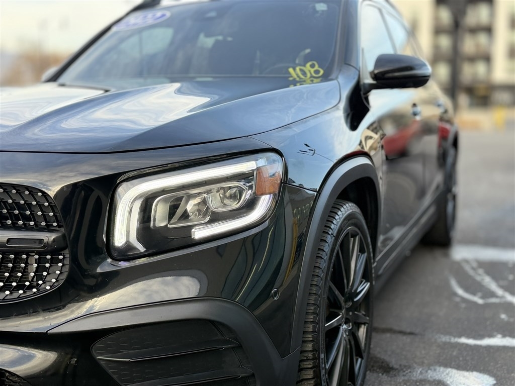 Mercedes-Benz GLB GLB 250 4MATIC SUV 2022