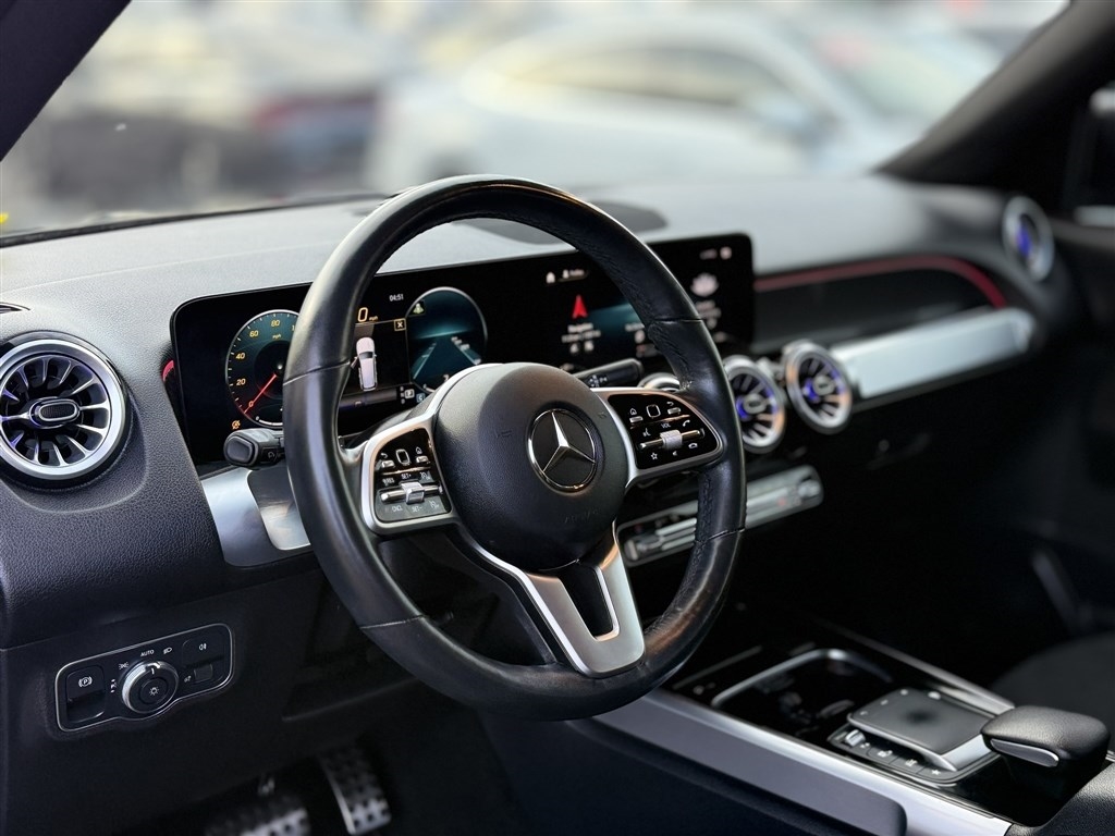Mercedes-Benz GLB GLB 250 4MATIC SUV 2022