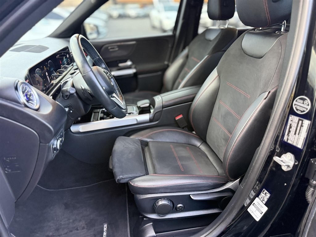 Mercedes-Benz GLB GLB 250 4MATIC SUV 2022