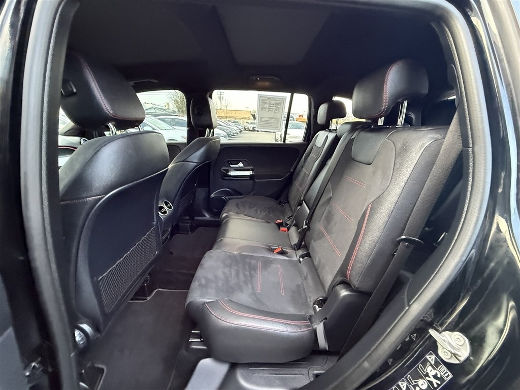 Mercedes-Benz GLB GLB 250 4MATIC SUV 2022