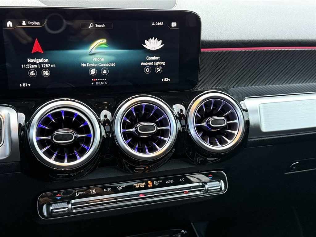 Mercedes-Benz GLB GLB 250 4MATIC SUV 2022