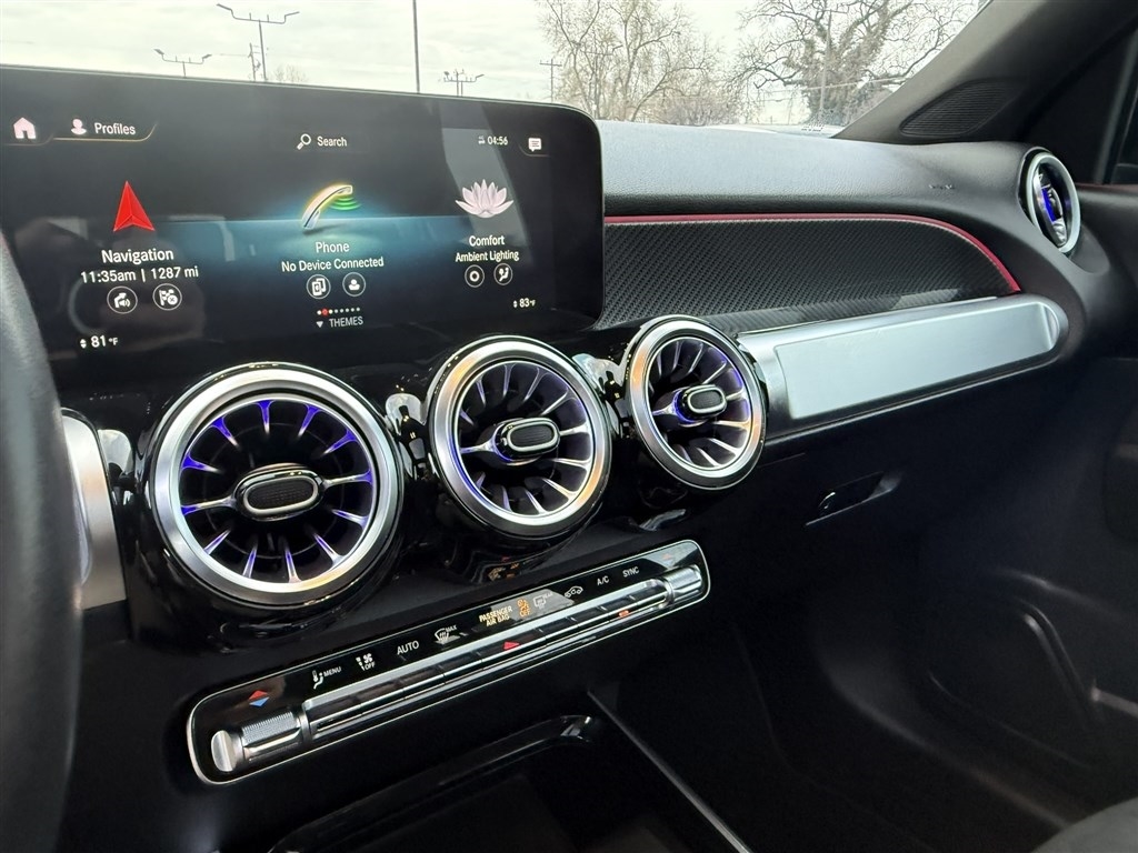 Mercedes-Benz GLB GLB 250 4MATIC SUV 2022