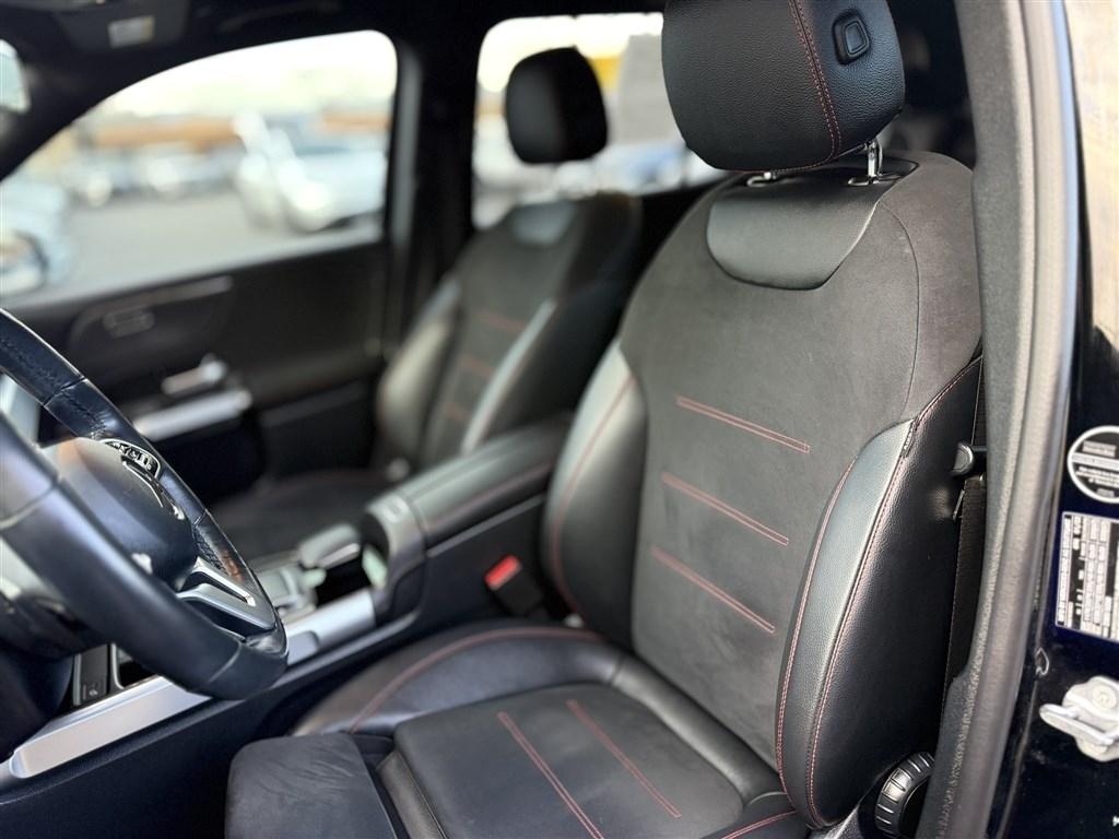 Mercedes-Benz GLB GLB 250 4MATIC SUV 2022