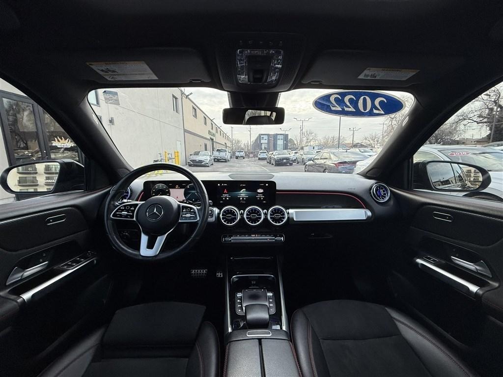 Mercedes-Benz GLB GLB 250 4MATIC SUV 2022