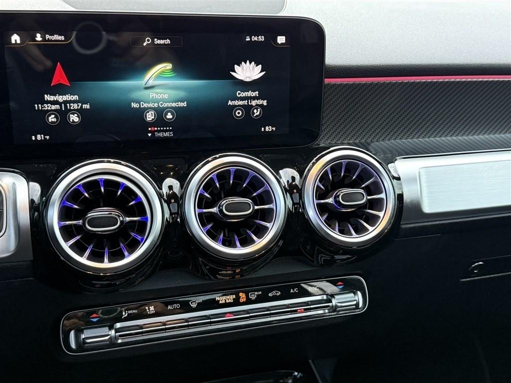 Mercedes-Benz GLB GLB 250 4MATIC SUV 2022