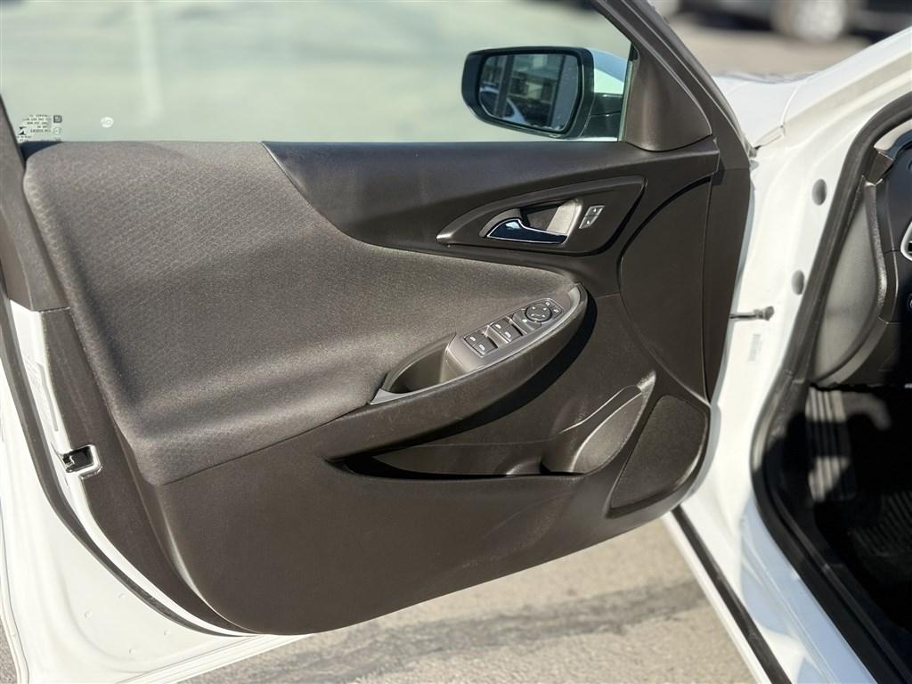 Chevrolet Malibu LT 4D Sedan 2023