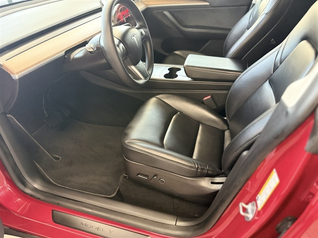 Tesla Model Y Long Range AWD 2023