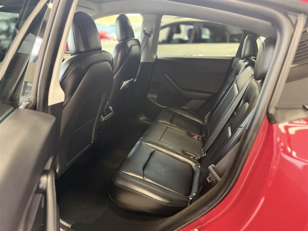 Tesla Model Y Long Range AWD 2023