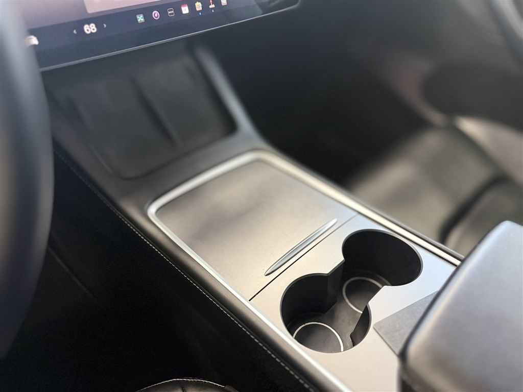 Tesla Model Y Long Range AWD 2023