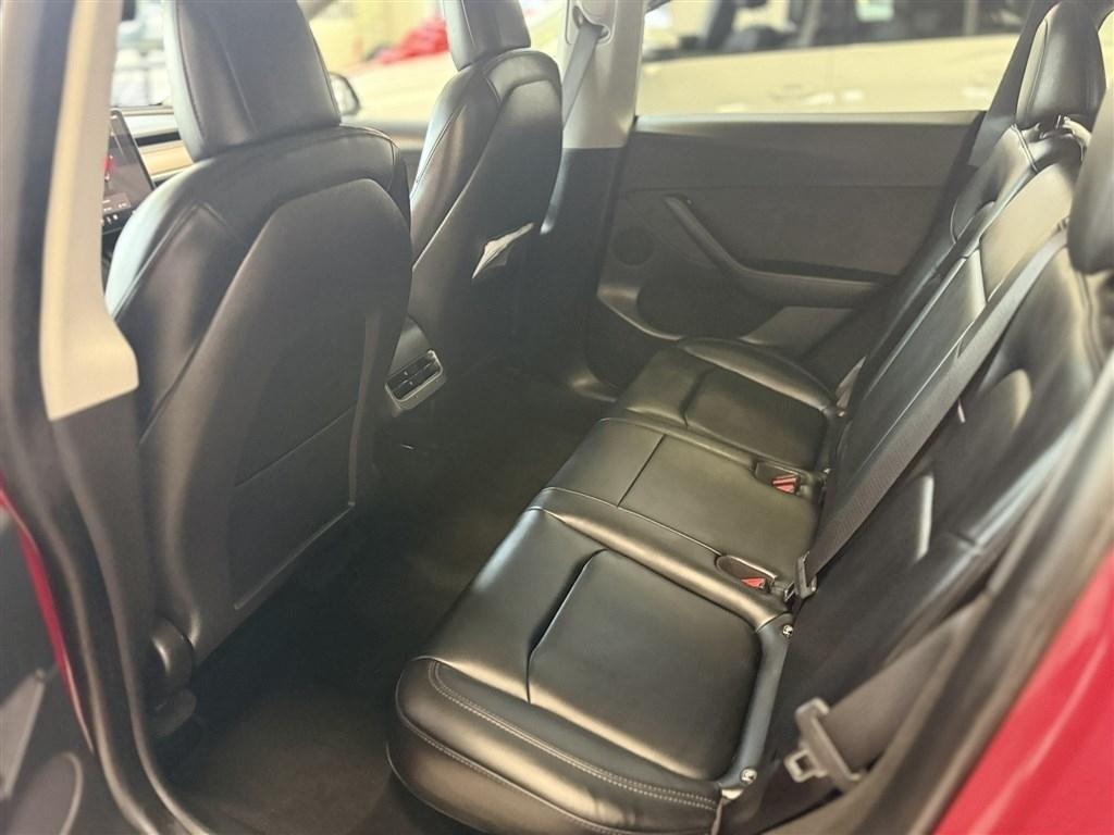 Tesla Model Y Long Range AWD 2023