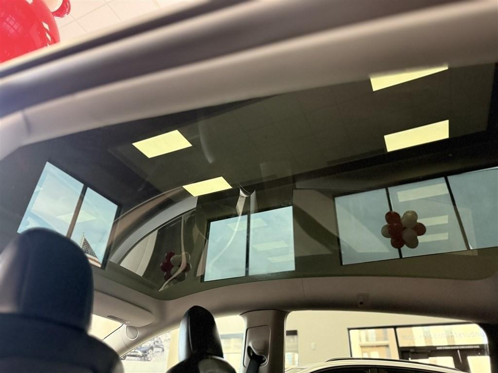 Tesla Model Y Long Range AWD 2023