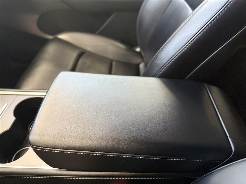 Tesla Model Y Long Range AWD 2023