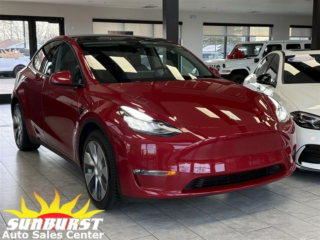 2023 Tesla Model Y Long Range Dual Motor All-Wheel Drive's photo