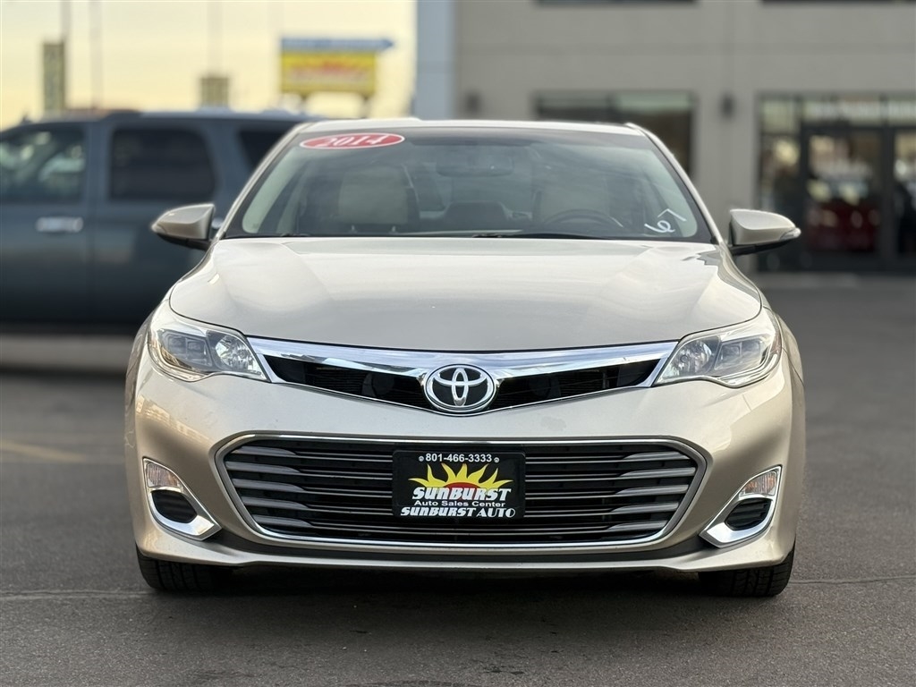 Toyota Avalon 4dr Sdn XLE Premium (Natl) 2014