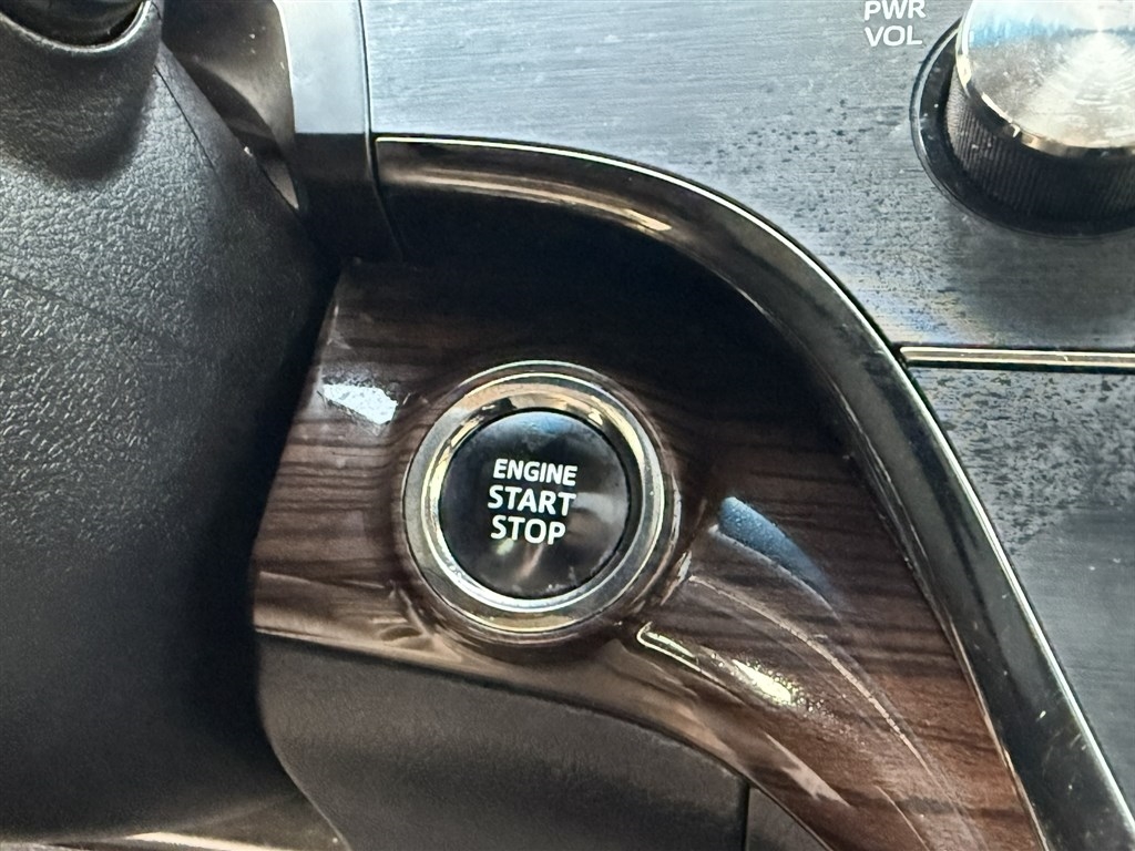 Toyota Avalon 4dr Sdn XLE Premium (Natl) 2014