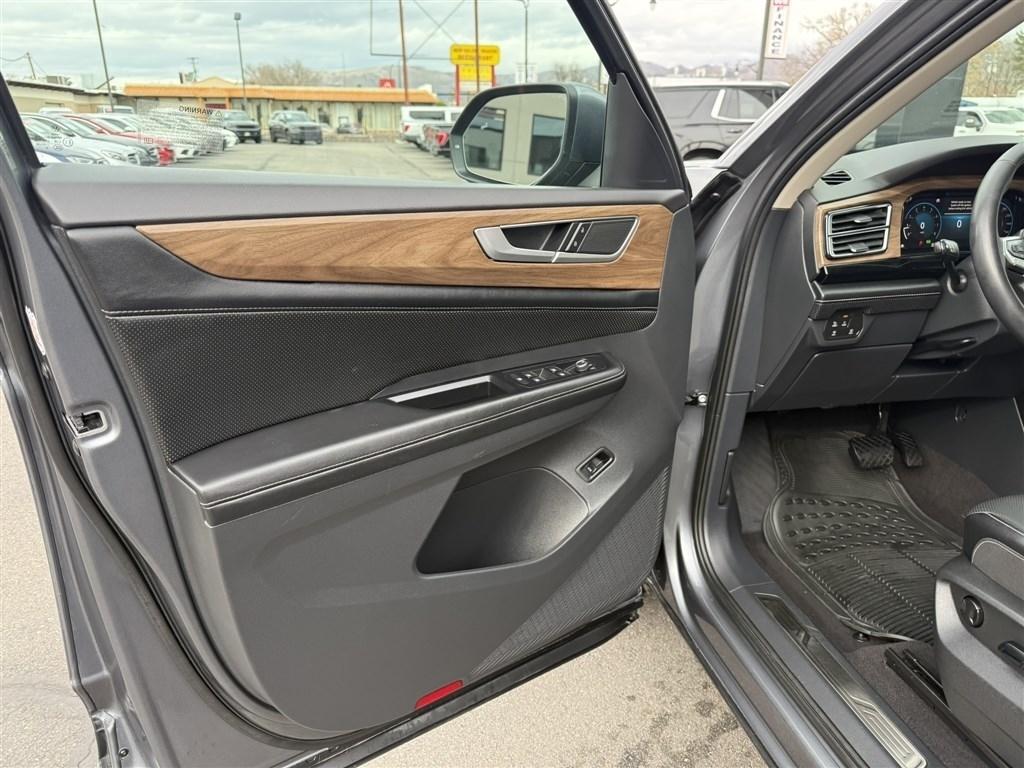 Volkswagen Atlas 2.0T SE w/Technology 4MOTION 2024