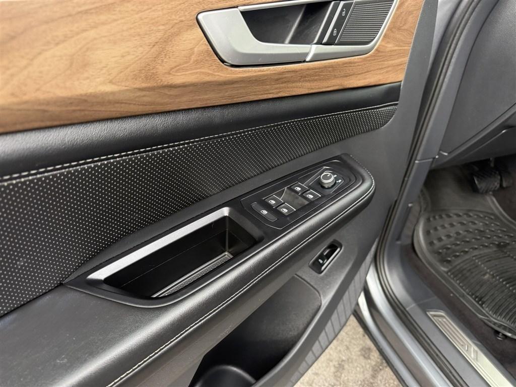 Volkswagen Atlas 2.0T SE w/Technology 4MOTION 2024