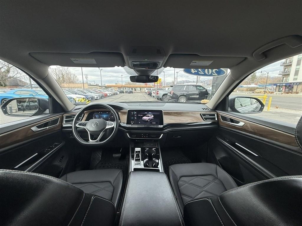 Volkswagen Atlas 2.0T SE w/Technology 4MOTION 2024