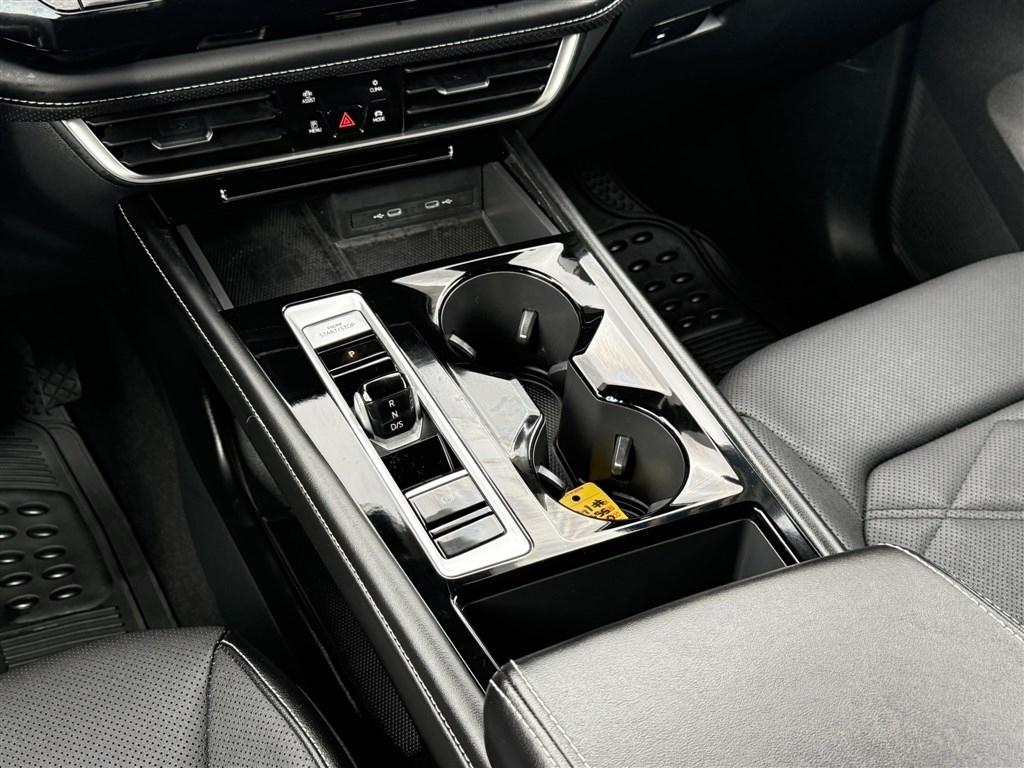 Volkswagen Atlas 2.0T SE w/Technology 4MOTION 2024